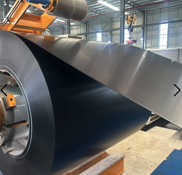 Bobina de aluminio anodizado cepillado .png