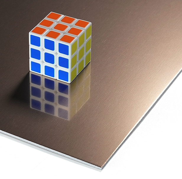 Placa de aluminio anodizado espejo.png